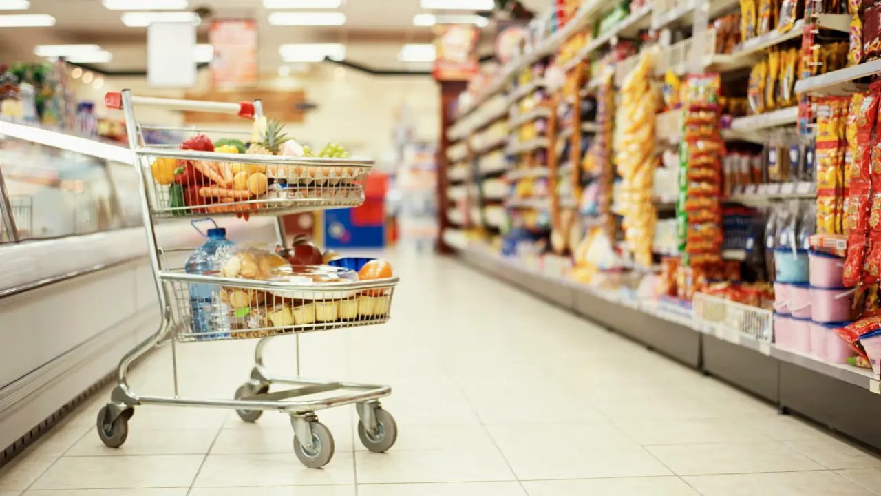 Benefits of Pest Control in Supermarkets a trolly in a supermarket for the Benefits of Pest Control in Supermarkets